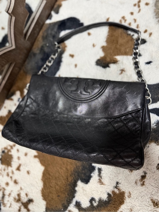 Tory Burch Handbags - Tory Burch Black Leather Shoulder Clutch with Chain Strap